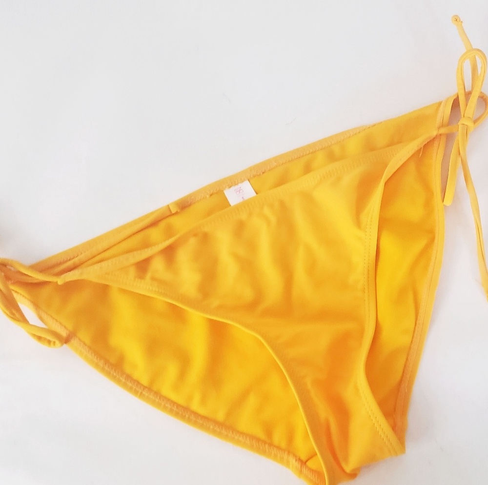 NWOT Yellow Bikini Bottom
